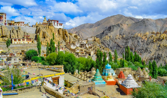 Mountain highway toward Leh-Ladakh